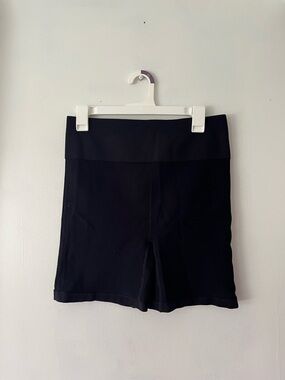 Fabletics biker shorts large
